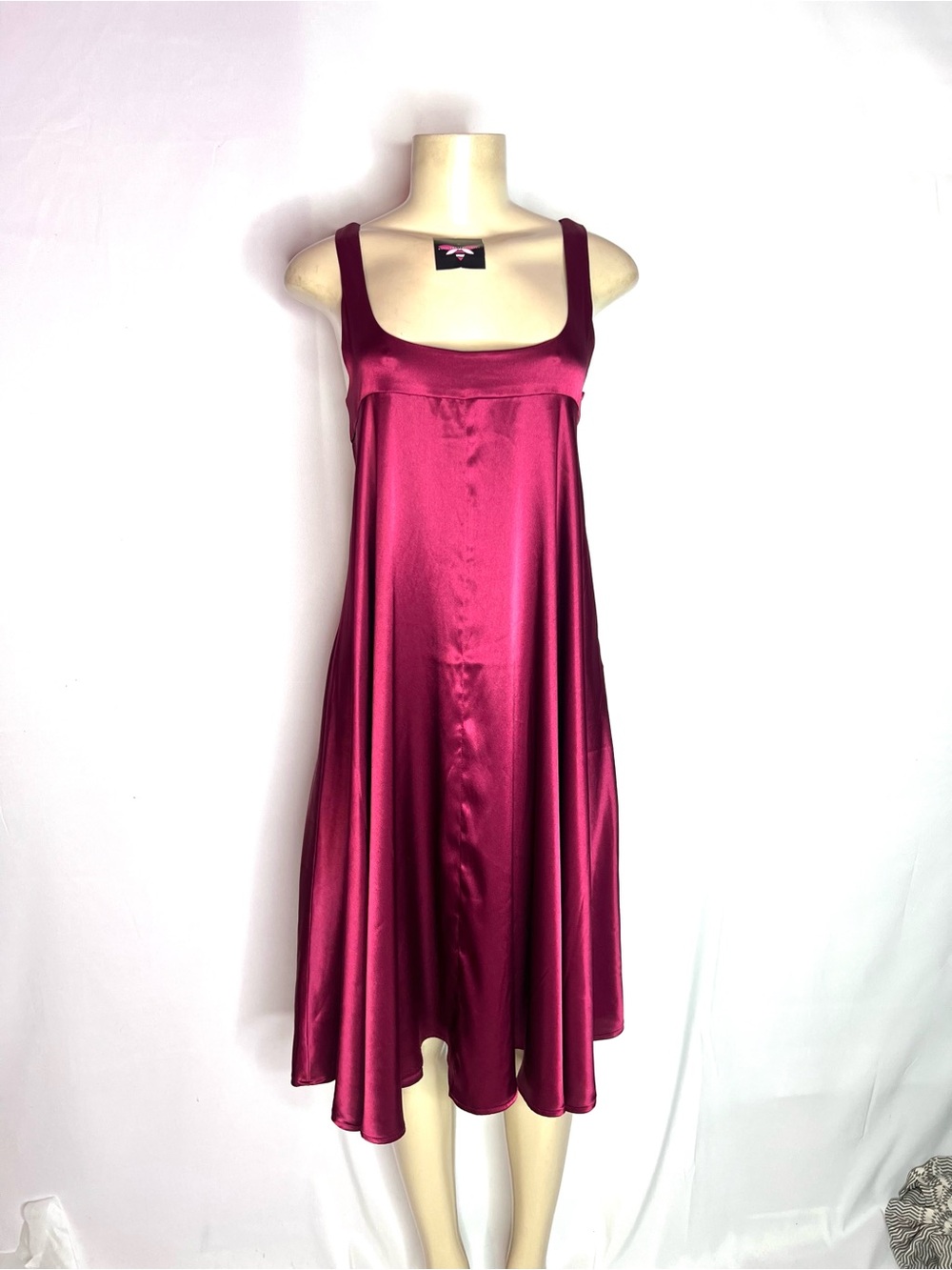 NEW YORK & CO DEEP Red Satin Sleeveless Swing dress Sz 10 - Picture 2 of 4